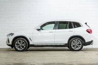 Francais: * Système audio HiFi * Affichage d'instrumentation entièrement numérique * Pneus Runflat E... (image 3)