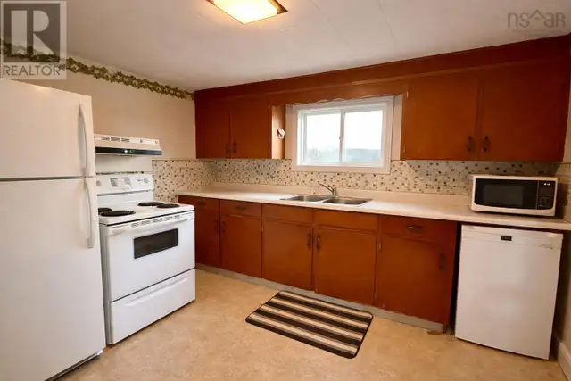 6 Chestnut Street Trenton, Nova Scotia in Houses for Sale in New Glasgow - Image 5