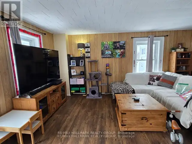 7122 BANK STREET Ottawa, Ontario in Land for Sale in Ottawa - Image 5