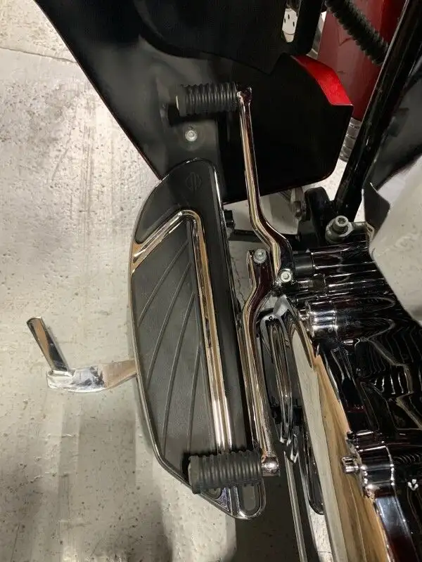 2008 Harley-Davidson Electra Glide Ultra Classic in Street, Cruisers & Choppers in Oshawa / Durham Region - Image 16