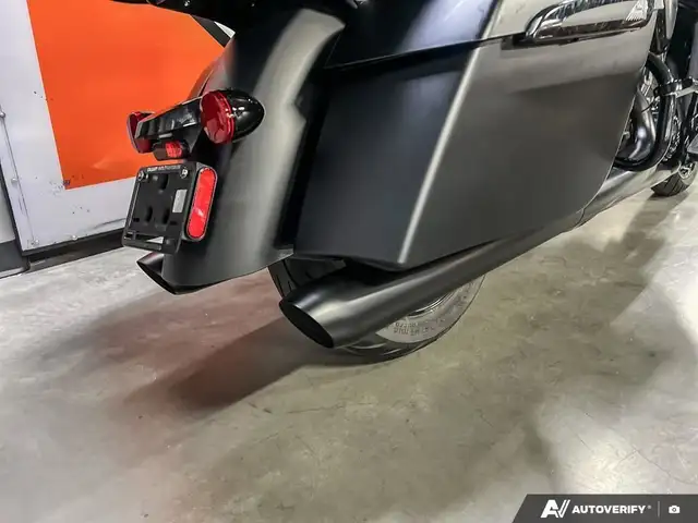 2024 Indian Motorcycle Pursuit(R) Dark Horse(R) Black Smoke in Street, Cruisers & Choppers in Calgary - Image 13