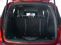 Welcome to 400 Chrysler Dodge Jeep Ram. 3.6L Pentastar V-6 engine - Advanced infotainment systems -... (image 8)
