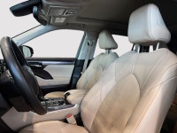 Another welcome addition to the ///MBCH COLLECTION, This 2020 Toyota Highlander Limited AWD offers a... (image 2)