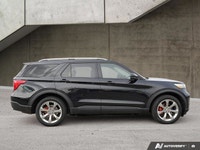 2020 Ford Explorer Platinum! No Accidents. Finished in black pearl paint over a Taupe interior. Equi... (image 5)