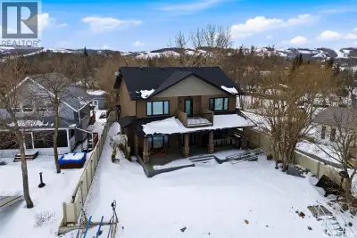 Stunning 2-storey lakefront home in the desirable Maples area of Katepwa Lake offering 4 bedrooms, 3...