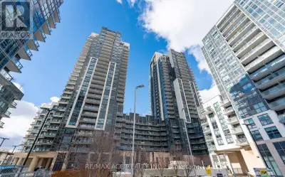 Approximately 5yr Old Beautiful 2 Bedroom + Den, 2 Washroom and one Parking ME2 Condo in a prime loc...