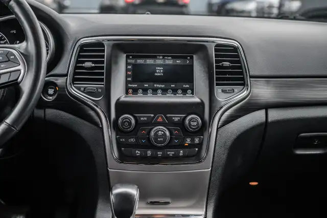 2020 Jeep Grand Cherokee Laredo * V6 * Jamais accidenté * Toujou in Cars & Trucks in City of Montréal - Image 31
