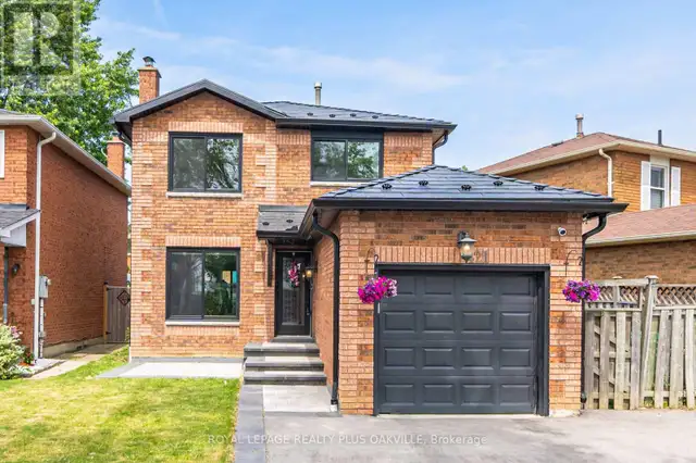 421 LAURENTIAN AVENUE Mississauga (Hurontario), Ontario62866661556098120
