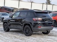 This Jeep Compass has a strong Intercooled Turbo Regular Unleaded I-4 2.0 L/122 engine powering this... (image 5)