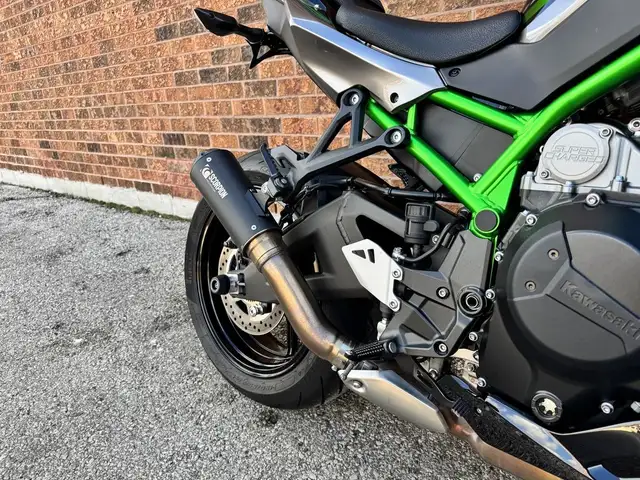 2020 Kawasaki Z H2 **SUPERCHARGED** **SCORPION PIPE** in Sport Bikes in Markham / York Region - Image 6
