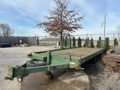 Beautiful Float Trailer in excellent shape! 3 Axle! Takes 3 inch ball Length: 24ft Width: 8 ft Heigh...