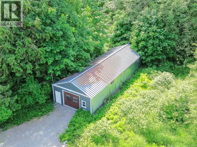 1935 waring Rd Cassidy, British Columbia in Commercial & Office Space for Sale in Nanaimo - Image 10
