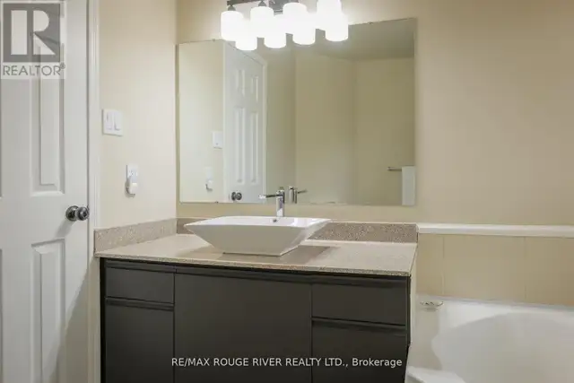 2052 LYNN HEIGHTS DRIVE Pickering (Liverpool), Ontario in Houses for Sale in Oshawa / Durham Region - Image 24