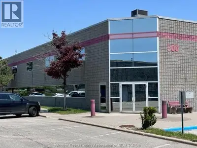 NOW AVAILABLE FOR LEASE. UP TO 5,600 SQ FT THAT CAN BE BROKEN DOWN INTO SMALLER UNITS. LOCATED RHODE...
