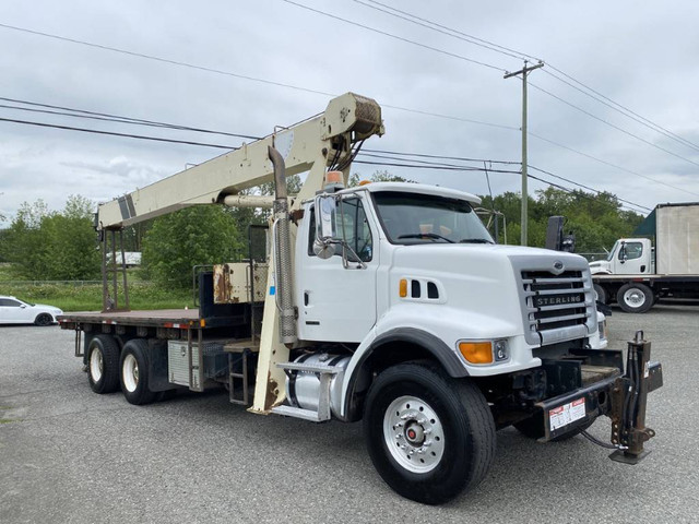 2007 Sterling 600E Boom Crane in Heavy Trucks in Abbotsford - Image 2