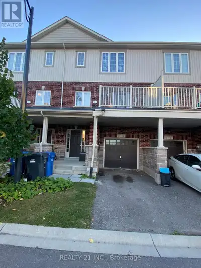 Welcome University Of Guelph Students and Professionals. Energy Star Freehold Town Home With 3 Bedro...