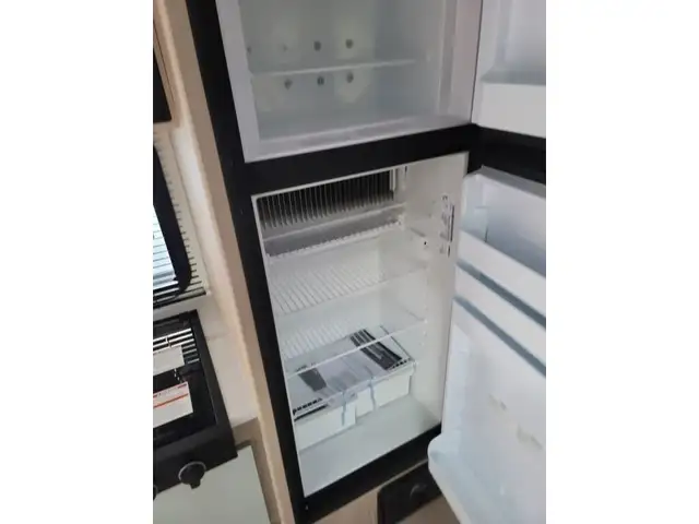 2025 Winnebago Micro Minnie 2108DS in Travel Trailers & Campers in Penticton - Image 12