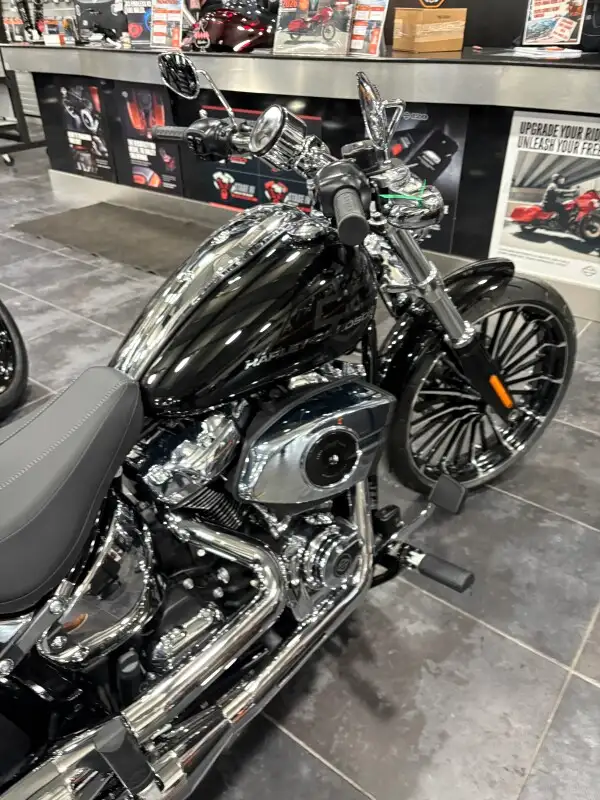 2026 Harley-Davidson Breakout in Street, Cruisers & Choppers in Sudbury - Image 6