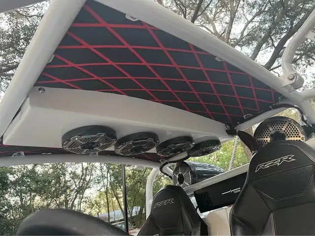 2017 POLARIS RZR 1000 CUSTOM 1000CC-WHITE! in ATVs in Dartmouth - Image 6