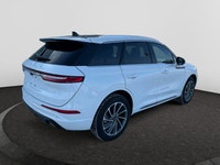 Check out this vehicle's pictures, features, options and specs, and let us know if you have any ques... (image 4)