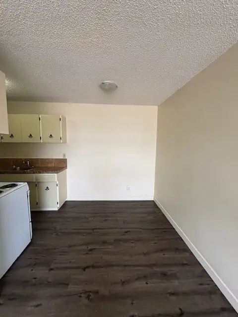1 Bed 1 Bath Unit in Calgary, AB in Long Term Rentals in Calgary - Image 7