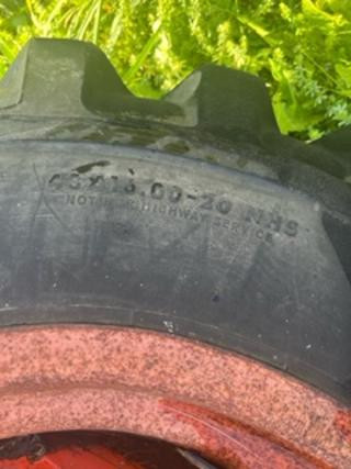 43 x 16.00 - 20 Tire with rim in Tires & Rims in Markham / York Region - Image 2