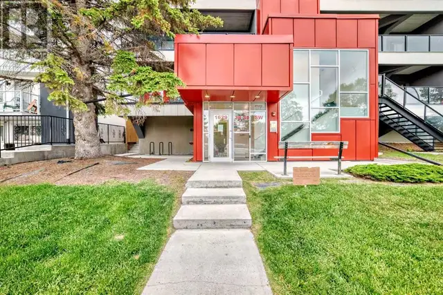 106, 1629 38 Street SW Calgary, Alberta62864759554179121
