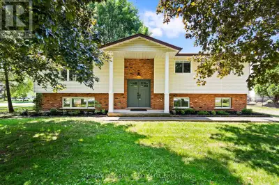Welcome to this beautifully renovated home in the charming community of Fenwick, Pelham. Offering 3...