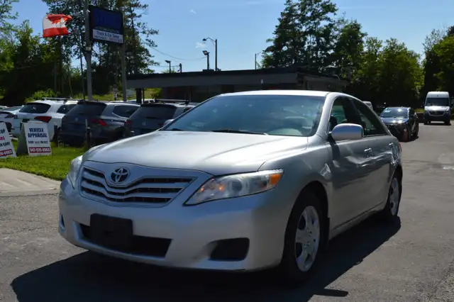 2011 Toyota Camry 4dr Sdn I4 Auto LE
