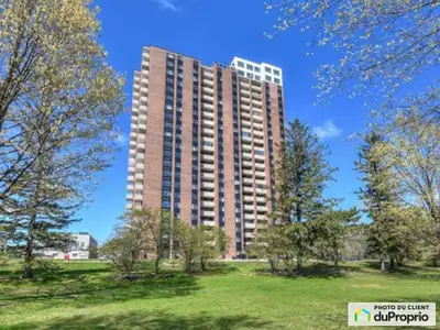 Traduction automatique À vendre : Condo d'une chambre spacieux, propre et lumineux juste en face du...