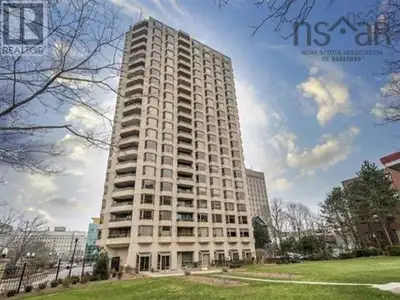 Discover refined living in this wonderful 2-bedroom condo, situated in the prestigious Summer Garden...