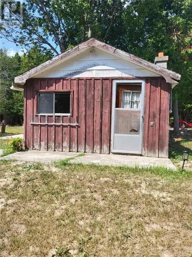 404 PERIVALE Road W Manitoulin Island, Ontario in Houses for Sale in Sudbury - Image 3