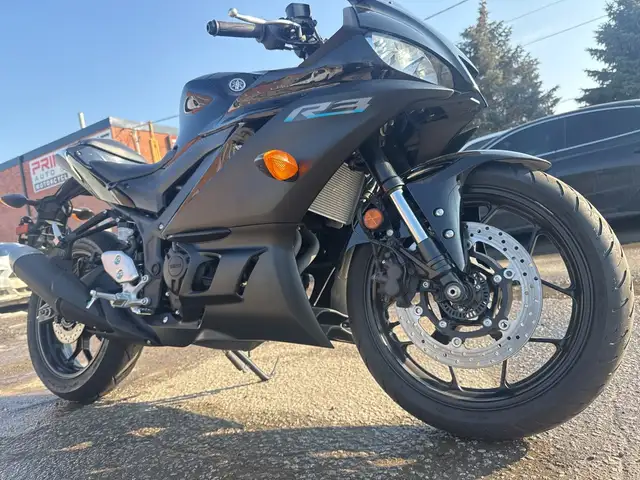 2023 Yamaha YZF-R3 ~ YAMAHA R3 ~ ABS ~ COOL BIKE ~ ONLY 18KMS ~ in Street, Cruisers & Choppers in City of Toronto - Image 30