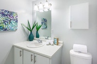 Overlooking the Rideau River in Ottawa South, Kingsview Apartments offers bright and spacious suites... (image 7)