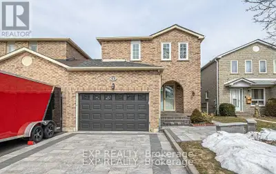 UPPER - 8 CLUETT DRIVE Ajax (South East), Ontario