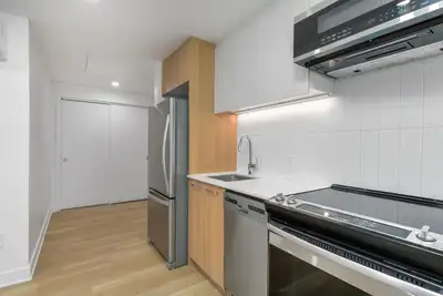 3.5 Condo neuf à louer Ville-Marie-tout inclus-Champlain, View more