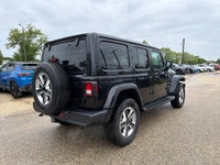 | GPS Navigation | Apple CarPlay/Android Auto | Alpine Premium Audio System | Remote Start System |... (image 4)