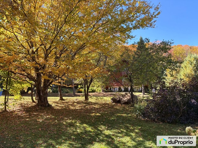 $699,000 - 2 Storey for sale in Lac-Beauport — photo 2