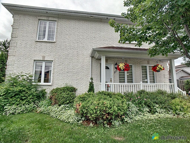 $450,000 - 3 Storey for sale in St-Honore-De-Chicoutimi — photo 1