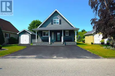 Welcome to 6 Temagami Trail! Discover this charming 3-bedroom, 2-bathroom home nestled in the sought...