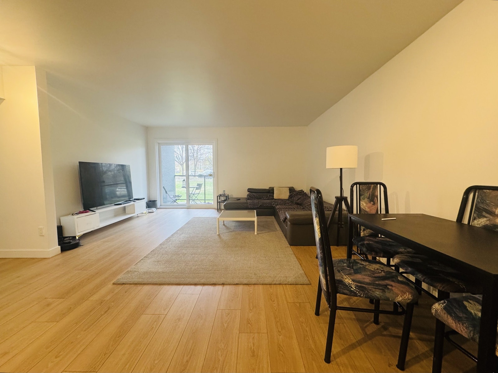 1017 Av. Duchesneau — photo 2
