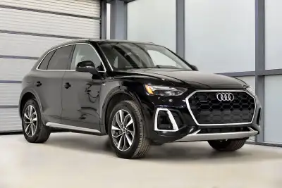 Traction intégrale Audi quattro / Apple Carplay + Android Auto / Navigation / Toit ouvrant panoramiq...
