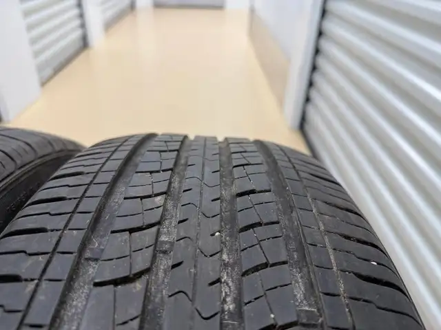 225/55 R19 All-season Tires Kumho Solus in Tires & Rims in Mississauga / Peel Region - Image 4