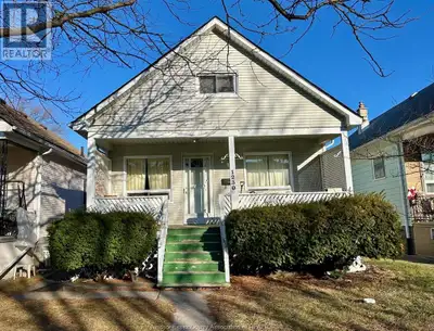 Affordable Walkerville home great location close to all amenities, shopping, medical, schools, parks...