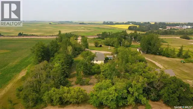 1000 Railway AVENUE W Foam Lake, Saskatchewan in Houses for Sale in Saskatoon - Image 32