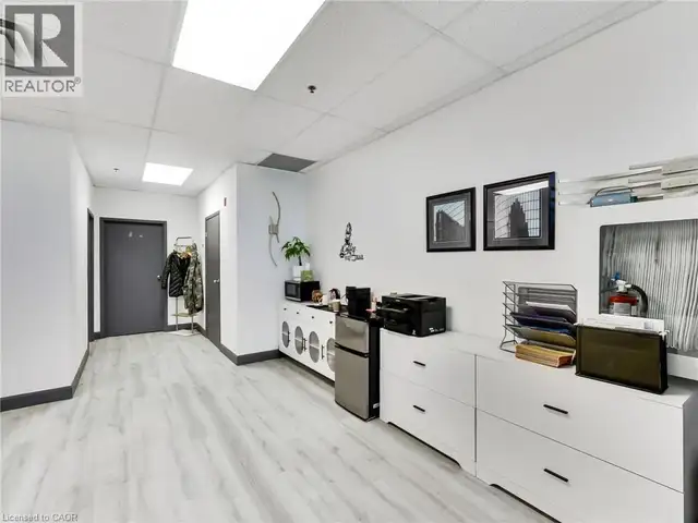 1100 SOUTH SERVICE Road Unit# 104 Stoney Creek, Ontario in Commercial & Office Space for Sale in Hamilton - Image 9