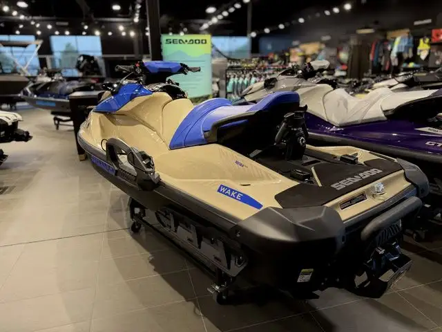 2025 Sea-Doo Wake 170 in Personal Watercraft in Norfolk County - Image 7