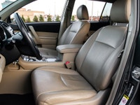 2012 Toyota Highlander AWD Green Exterior on Beige Interior comes with Leather , Back up Camera , He... (image 7)
