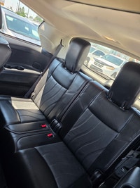 2013 Infiniti JX35 AWD Spacious, Luxury 8-Seater! Year: 2013 Make: Infiniti Model: JX35 Mileage: 222... (image 6)