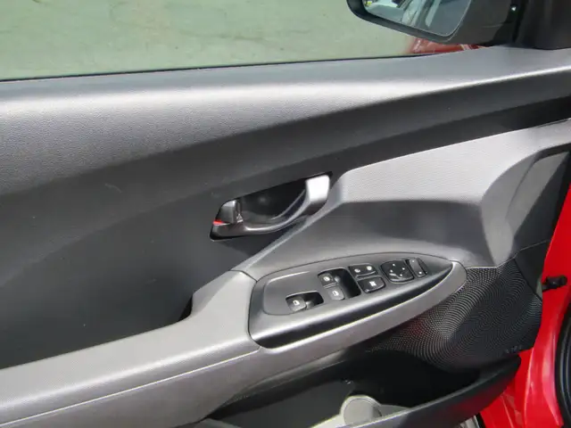 2022 Hyundai Veloster N N POWER 2.0L Turbo / Tech / Carplay / Na in Cars & Trucks in Calgary - Image 18